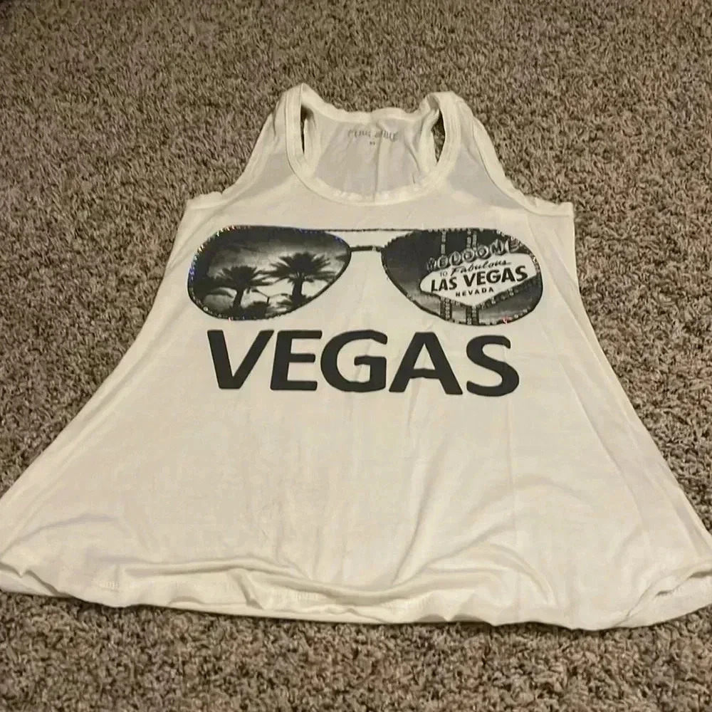 Tank top size medium